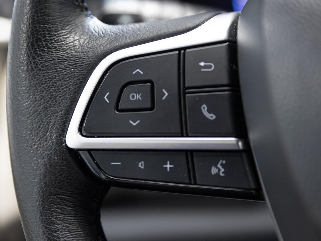 2023 Toyota Sienna XLE 7-Passenger Hybrid Cranberry PA