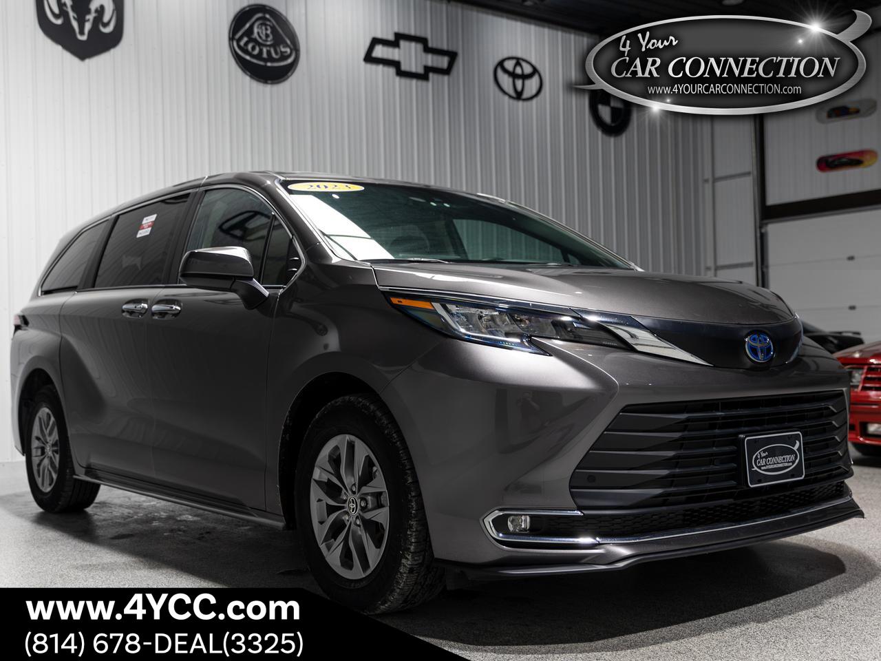 2023 Toyota Sienna XLE 7-Passenger Hybrid
