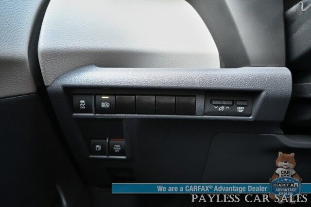 2023 Toyota Sienna XLE / AWD / Hybrid / Power & Heated Leather Seats / Sunroof / Adaptive Cruise / Lane Departure & Blind Spot / Rear Captain Chairs / 3rd Row / Seats 7 / Apple CarPlay & Android Auto / Back Up Camera / 36 MPG / 1-Owner Anchorage AK