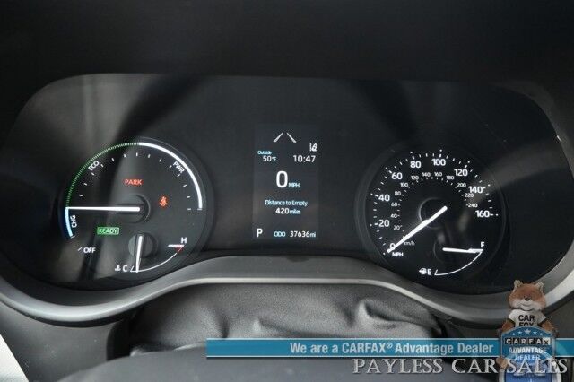 2023 Toyota Sienna XLE / AWD / Hybrid / Power & Heated Leather Seats / Sunroof / Adaptive Cruise / Lane Departure & Blind Spot / Rear Captain Chairs / 3rd Row / Seats 7 / Apple CarPlay & Android Auto / Back Up Camera / 36 MPG / 1-Owner Anchorage AK