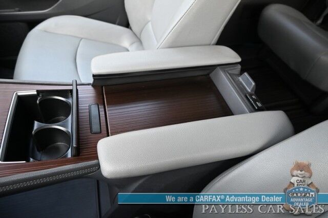 2023 Toyota Sienna XLE / AWD / Hybrid / Power & Heated Leather Seats / Sunroof / Adaptive Cruise / Lane Departure & Blind Spot / Rear Captain Chairs / 3rd Row / Seats 7 / Apple CarPlay & Android Auto / Back Up Camera / 36 MPG / 1-Owner Anchorage AK