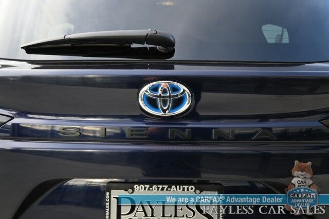 2023 Toyota Sienna XLE / AWD / Hybrid / Power & Heated Leather Seats / Sunroof / Adaptive Cruise / Lane Departure & Blind Spot / Rear Captain Chairs / 3rd Row / Seats 7 / Apple CarPlay & Android Auto / Back Up Camera / 36 MPG / 1-Owner Anchorage AK