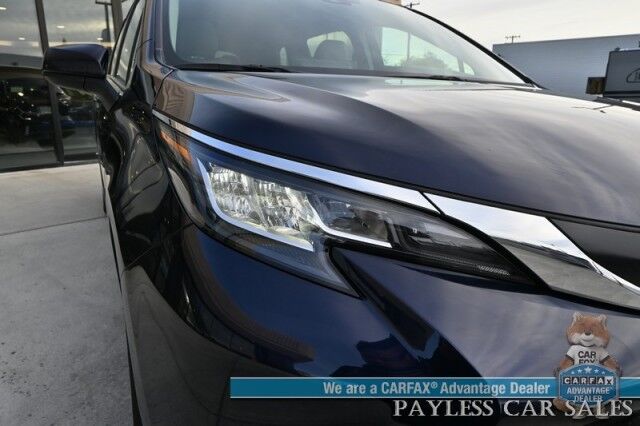 2023 Toyota Sienna XLE / AWD / Hybrid / Power & Heated Leather Seats / Sunroof / Adaptive Cruise / Lane Departure & Blind Spot / Rear Captain Chairs / 3rd Row / Seats 7 / Apple CarPlay & Android Auto / Back Up Camera / 36 MPG / 1-Owner Anchorage AK