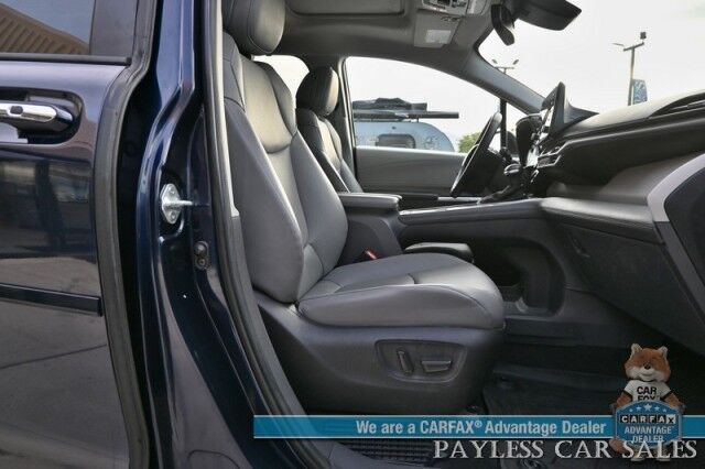 2023 Toyota Sienna XLE / AWD / Hybrid / Power & Heated Leather Seats / Sunroof / Adaptive Cruise / Lane Departure & Blind Spot / Rear Captain Chairs / 3rd Row / Seats 7 / Apple CarPlay & Android Auto / Back Up Camera / 36 MPG / 1-Owner Anchorage AK