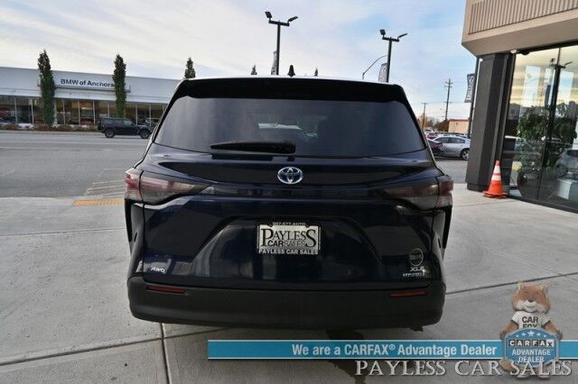 2023 Toyota Sienna XLE / AWD / Hybrid / Power & Heated Leather Seats / Sunroof / Adaptive Cruise / Lane Departure & Blind Spot / Rear Captain Chairs / 3rd Row / Seats 7 / Apple CarPlay & Android Auto / Back Up Camera / 36 MPG / 1-Owner Anchorage AK