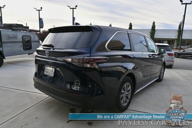 2023 Toyota Sienna XLE / AWD / Hybrid / Power & Heated Leather Seats / Sunroof / Adaptive Cruise / Lane Departure & Blind Spot / Rear Captain Chairs / 3rd Row / Seats 7 / Apple CarPlay & Android Auto / Back Up Camera / 36 MPG / 1-Owner Anchorage AK