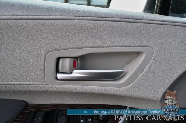 2023 Toyota Sienna XLE / AWD / Hybrid / Power & Heated Leather Seats / Sunroof / Adaptive Cruise / Lane Departure & Blind Spot / Rear Captain Chairs / 3rd Row / Seats 7 / Apple CarPlay & Android Auto / Back Up Camera / 36 MPG / 1-Owner Anchorage AK