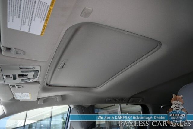 2023 Toyota Sienna XLE / AWD / Hybrid / Power & Heated Leather Seats / Sunroof / Adaptive Cruise / Lane Departure & Blind Spot / Rear Captain Chairs / 3rd Row / Seats 7 / Apple CarPlay & Android Auto / Back Up Camera / 36 MPG / 1-Owner Anchorage AK
