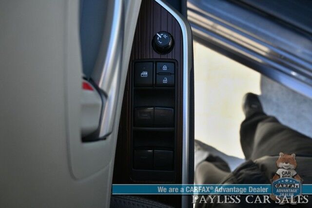 2023 Toyota Sienna XLE / AWD / Hybrid / Power & Heated Leather Seats / Sunroof / Adaptive Cruise / Lane Departure & Blind Spot / Rear Captain Chairs / 3rd Row / Seats 7 / Apple CarPlay & Android Auto / Back Up Camera / 36 MPG / 1-Owner Anchorage AK