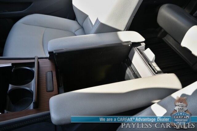 2023 Toyota Sienna XLE / AWD / Hybrid / Power & Heated Leather Seats / Sunroof / Adaptive Cruise / Lane Departure & Blind Spot / Rear Captain Chairs / 3rd Row / Seats 7 / Apple CarPlay & Android Auto / Back Up Camera / 36 MPG / 1-Owner Anchorage AK