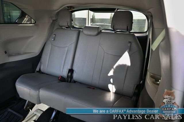 2023 Toyota Sienna XLE / AWD / Hybrid / Power & Heated Leather Seats / Sunroof / Adaptive Cruise / Lane Departure & Blind Spot / Rear Captain Chairs / 3rd Row / Seats 7 / Apple CarPlay & Android Auto / Back Up Camera / 36 MPG / 1-Owner Anchorage AK