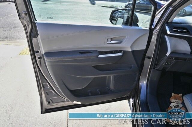 2023 Toyota Sienna XLE / AWD / Hybrid / Power & Heated Leather Seats / Sunroof / Adaptive Cruise / Lane Departure & Blind Spot / Rear Captain Chairs / 3rd Row / Seats 7 / Apple CarPlay & Android Auto / Back Up Camera / 36 MPG / 1-Owner Anchorage AK
