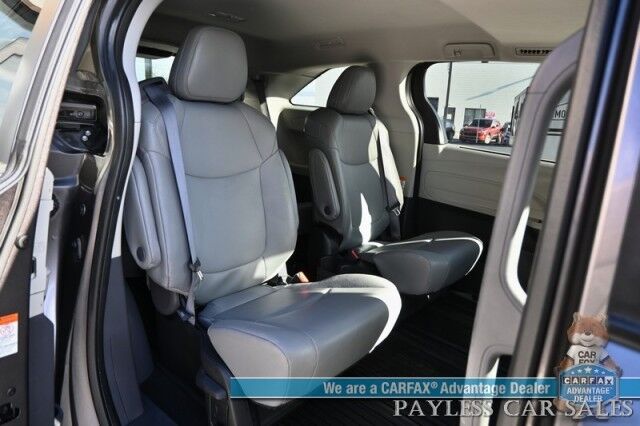 2023 Toyota Sienna XLE / AWD / Hybrid / Power & Heated Leather Seats / Sunroof / Adaptive Cruise / Lane Departure & Blind Spot / Rear Captain Chairs / 3rd Row / Seats 7 / Apple CarPlay & Android Auto / Back Up Camera / 36 MPG / 1-Owner Anchorage AK