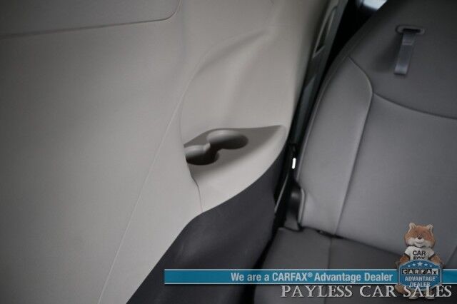 2023 Toyota Sienna XLE / AWD / Hybrid / Power & Heated Leather Seats / Sunroof / Adaptive Cruise / Lane Departure & Blind Spot / Rear Captain Chairs / 3rd Row / Seats 7 / Apple CarPlay & Android Auto / Back Up Camera / 36 MPG / 1-Owner Anchorage AK