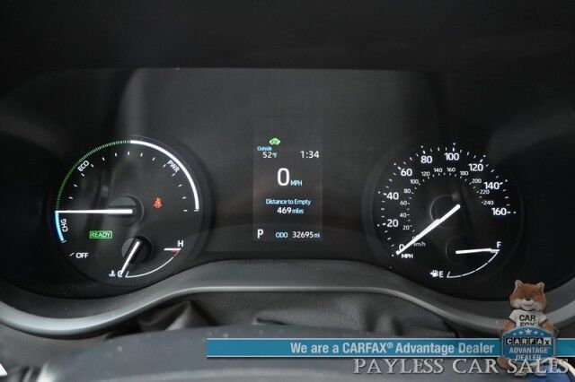 2023 Toyota Sienna XLE / AWD / Hybrid / Power & Heated Leather Seats / Sunroof / Adaptive Cruise / Lane Departure & Blind Spot / Rear Captain Chairs / 3rd Row / Seats 7 / Apple CarPlay & Android Auto / Back Up Camera / 36 MPG / 1-Owner Anchorage AK