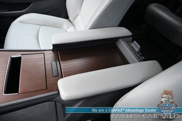 2023 Toyota Sienna XLE / AWD / Hybrid / Power & Heated Leather Seats / Sunroof / Adaptive Cruise / Lane Departure & Blind Spot / Rear Captain Chairs / 3rd Row / Seats 7 / Apple CarPlay & Android Auto / Back Up Camera / 36 MPG / 1-Owner Anchorage AK