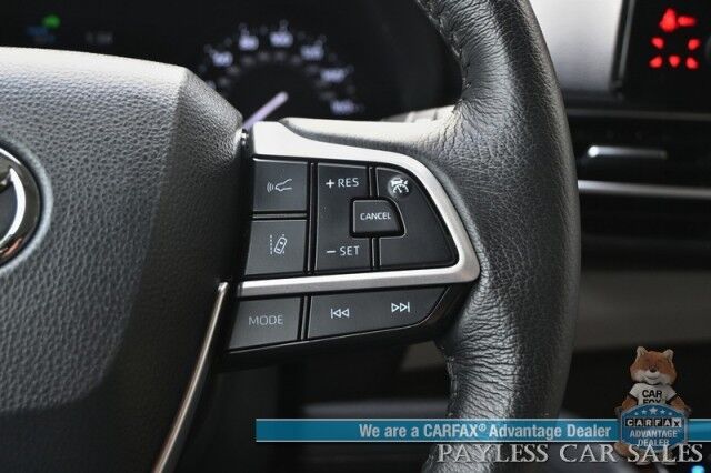 2023 Toyota Sienna XLE / AWD / Hybrid / Power & Heated Leather Seats / Sunroof / Adaptive Cruise / Lane Departure & Blind Spot / Rear Captain Chairs / 3rd Row / Seats 7 / Apple CarPlay & Android Auto / Back Up Camera / 36 MPG / 1-Owner Anchorage AK