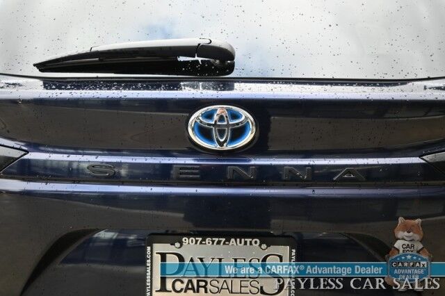 2023 Toyota Sienna XLE / AWD / Hybrid / Power & Heated Leather Seats / Sunroof / Adaptive Cruise / Lane Departure & Blind Spot / Rear Captain Chairs / 3rd Row / Seats 7 / Apple CarPlay & Android Auto / Back Up Camera / 36 MPG / 1-Owner Anchorage AK
