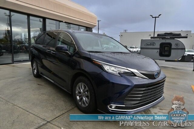 2023 Toyota Sienna XLE / AWD / Hybrid / Power & Heated Leather Seats / Sunroof / Adaptive Cruise / Lane Departure & Blind Spot / Rear Captain Chairs / 3rd Row / Seats 7 / Apple CarPlay & Android Auto / Back Up Camera / 36 MPG / 1-Owner Anchorage AK