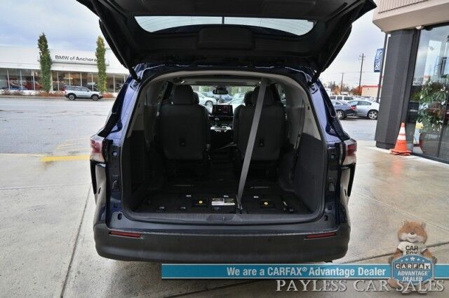 2023 Toyota Sienna XLE / AWD / Hybrid / Power & Heated Leather Seats / Sunroof / Adaptive Cruise / Lane Departure & Blind Spot / Rear Captain Chairs / 3rd Row / Seats 7 / Apple CarPlay & Android Auto / Back Up Camera / 36 MPG / 1-Owner Anchorage AK