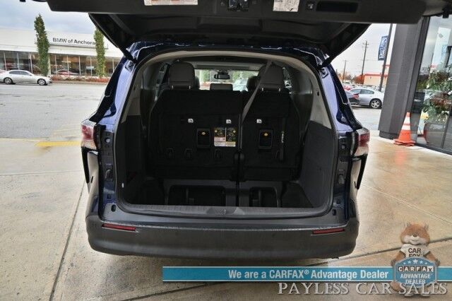 2023 Toyota Sienna XLE / AWD / Hybrid / Power & Heated Leather Seats / Sunroof / Adaptive Cruise / Lane Departure & Blind Spot / Rear Captain Chairs / 3rd Row / Seats 7 / Apple CarPlay & Android Auto / Back Up Camera / 36 MPG / 1-Owner Anchorage AK