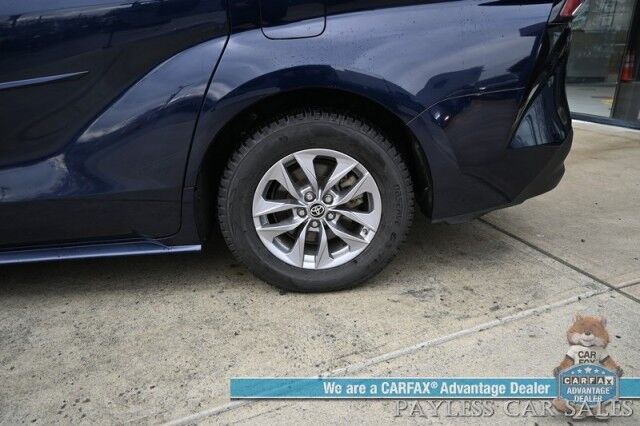 2023 Toyota Sienna XLE / AWD / Hybrid / Power & Heated Leather Seats / Sunroof / Adaptive Cruise / Lane Departure & Blind Spot / Rear Captain Chairs / 3rd Row / Seats 7 / Apple CarPlay & Android Auto / Back Up Camera / 36 MPG / 1-Owner Anchorage AK