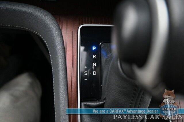 2023 Toyota Sienna XLE / AWD / Hybrid / Power & Heated Leather Seats / Sunroof / Adaptive Cruise / Lane Departure & Blind Spot / Rear Captain Chairs / 3rd Row / Seats 7 / Apple CarPlay & Android Auto / Back Up Camera / 36 MPG / 1-Owner Anchorage AK