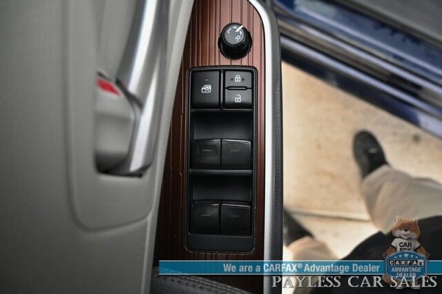 2023 Toyota Sienna XLE / AWD / Hybrid / Power & Heated Leather Seats / Sunroof / Adaptive Cruise / Lane Departure & Blind Spot / Rear Captain Chairs / 3rd Row / Seats 7 / Apple CarPlay & Android Auto / Back Up Camera / 36 MPG / 1-Owner Anchorage AK