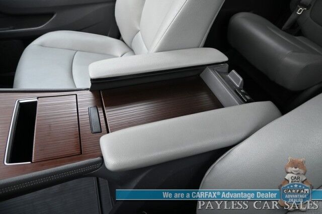 2023 Toyota Sienna XLE / AWD / Hybrid / Power & Heated Leather Seats / Sunroof / Adaptive Cruise / Lane Departure & Blind Spot / Rear Captain Chairs / 3rd Row / Seats 7 / Apple CarPlay & Android Auto / Back Up Camera / 36 MPG / 1-Owner Anchorage AK