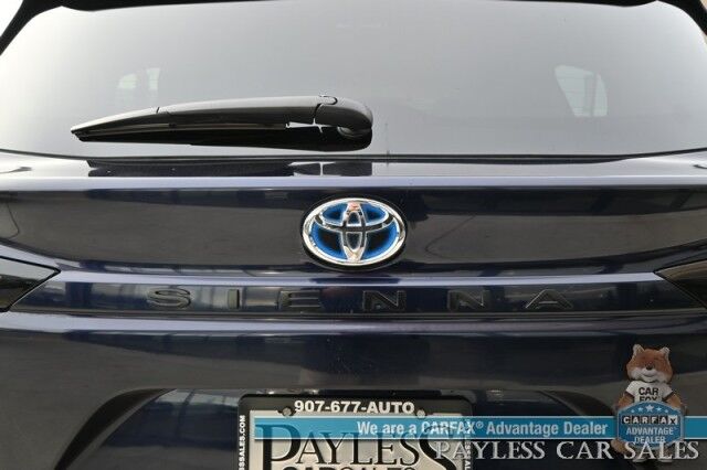 2023 Toyota Sienna XLE / AWD / Hybrid / Power & Heated Leather Seats / Sunroof / Adaptive Cruise / Lane Departure & Blind Spot / Rear Captain Chairs / 3rd Row / Seats 7 / Apple CarPlay & Android Auto / Back Up Camera / 36 MPG / 1-Owner Anchorage AK