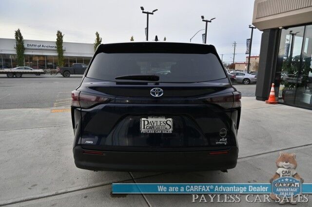 2023 Toyota Sienna XLE / AWD / Hybrid / Power & Heated Leather Seats / Sunroof / Adaptive Cruise / Lane Departure & Blind Spot / Rear Captain Chairs / 3rd Row / Seats 7 / Apple CarPlay & Android Auto / Back Up Camera / 36 MPG / 1-Owner Anchorage AK