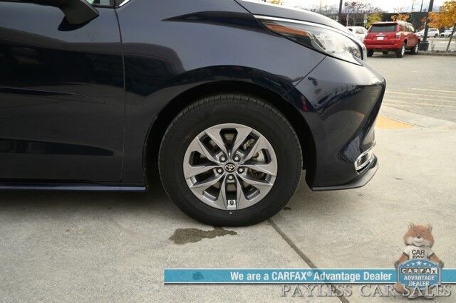 2023 Toyota Sienna XLE / AWD / Hybrid / Power & Heated Leather Seats / Sunroof / Adaptive Cruise / Lane Departure & Blind Spot / Rear Captain Chairs / 3rd Row / Seats 7 / Apple CarPlay & Android Auto / Back Up Camera / 36 MPG / 1-Owner Anchorage AK