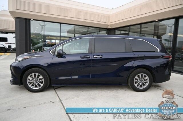 2023 Toyota Sienna XLE / AWD / Hybrid / Power & Heated Leather Seats / Sunroof / Adaptive Cruise / Lane Departure & Blind Spot / Rear Captain Chairs / 3rd Row / Seats 7 / Apple CarPlay & Android Auto / Back Up Camera / 36 MPG / 1-Owner Anchorage AK