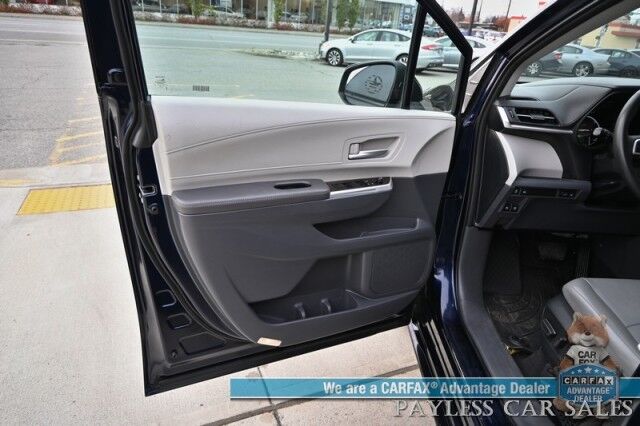 2023 Toyota Sienna XLE / AWD / Hybrid / Power & Heated Leather Seats / Sunroof / Adaptive Cruise / Lane Departure & Blind Spot / Rear Captain Chairs / 3rd Row / Seats 7 / Apple CarPlay & Android Auto / Back Up Camera / 36 MPG / 1-Owner Anchorage AK