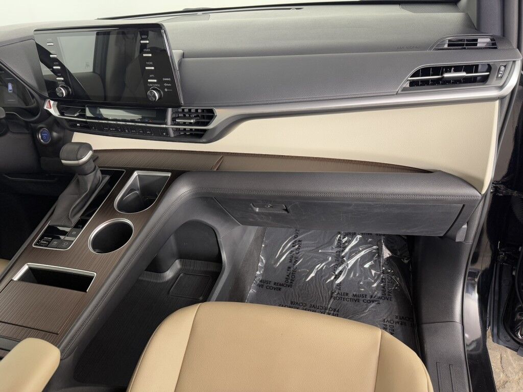 2023 Toyota Sienna XLE AWD Maumee OH
