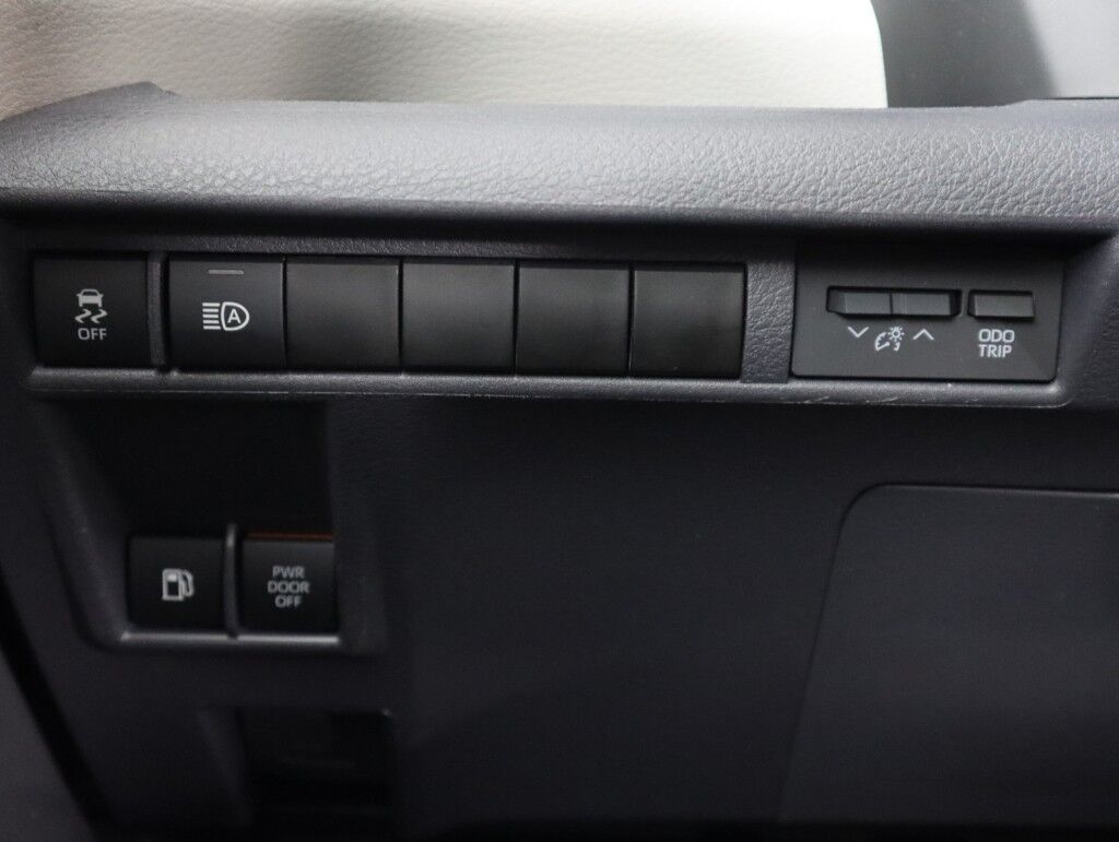 2023 Toyota Sienna XLE AWD Maumee OH
