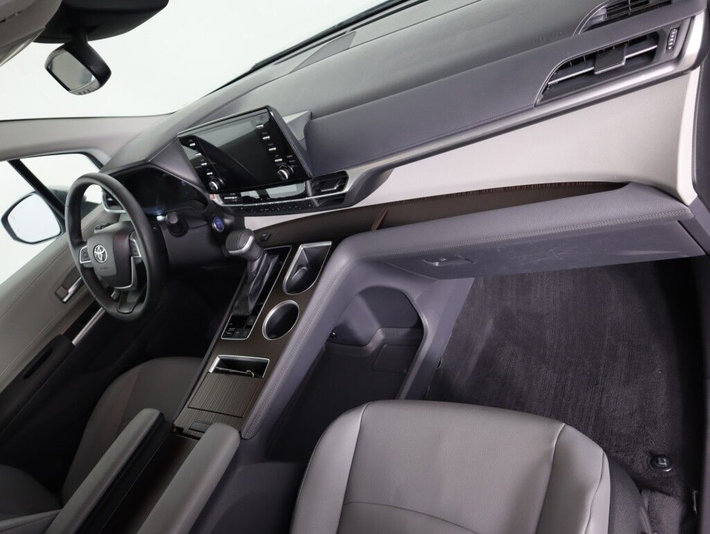 2023 Toyota Sienna XLE AWD Maumee OH