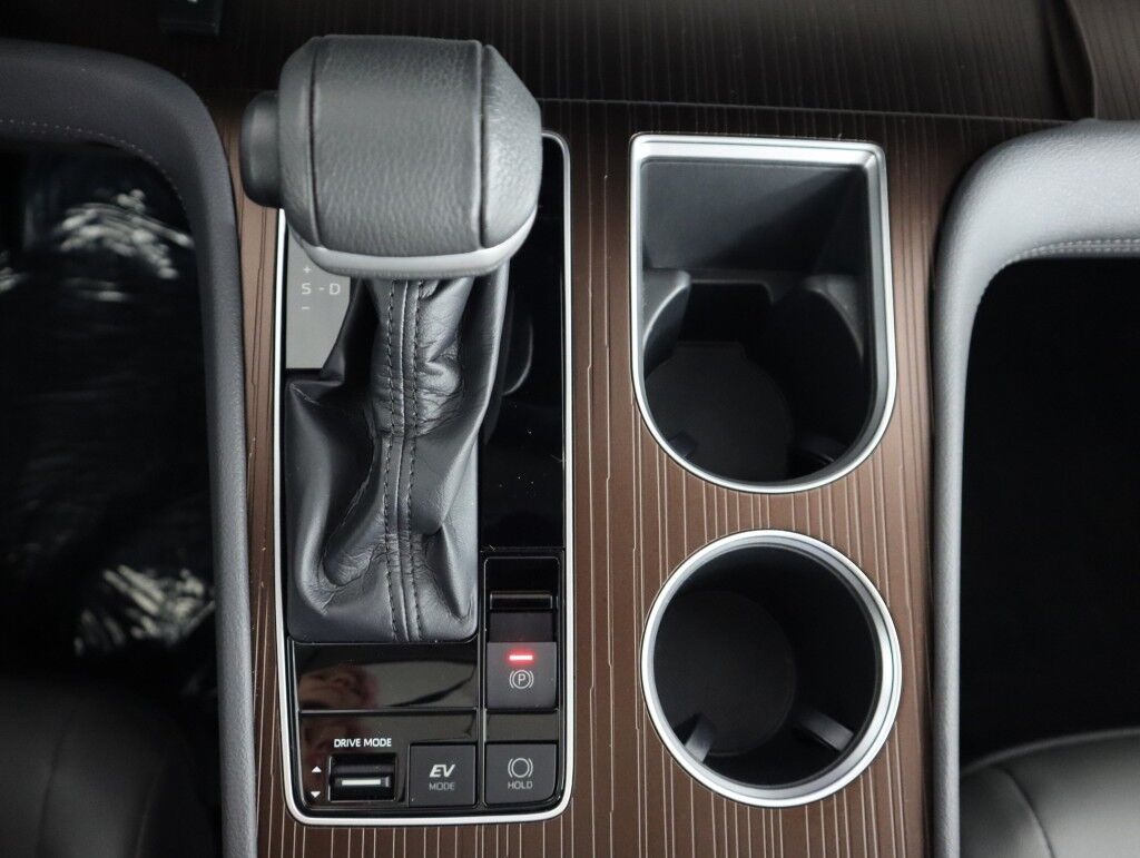 2023 Toyota Sienna XLE AWD Maumee OH