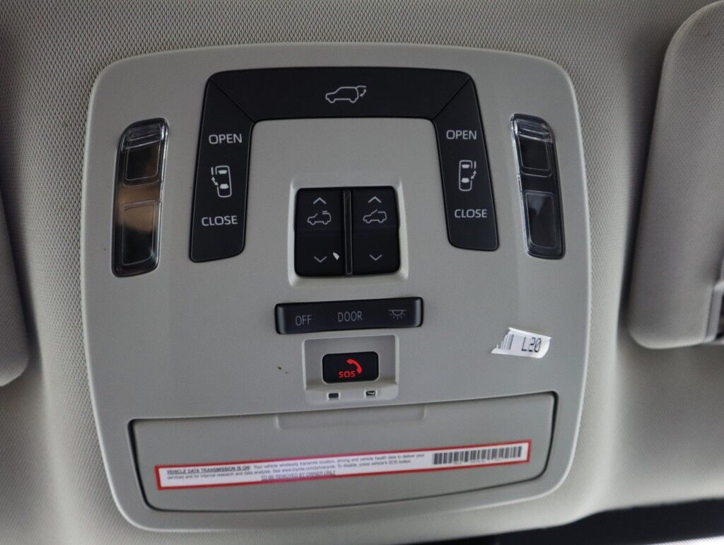 2023 Toyota Sienna XLE AWD Maumee OH