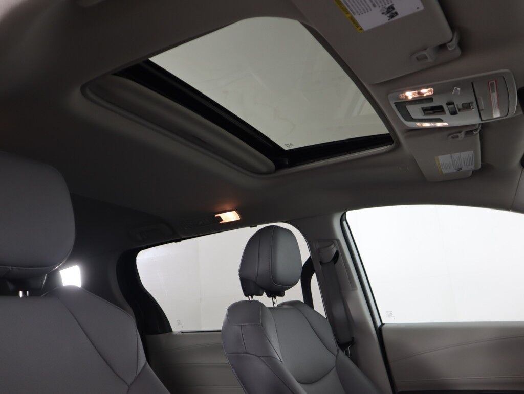 2023 Toyota Sienna XLE AWD Maumee OH