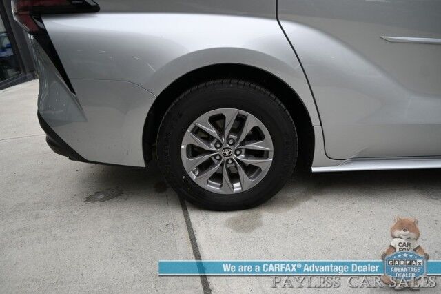 2023 Toyota Sienna XLE / AWD / Power & Heated Leather Seats / Sunroof / Adaptive Cruise / Lane Depart & Blind Spot Alert / Rear Captain Chairs / 3rd Row / Seats 7 / Apple CarPlay & Android Auto / Back Up Camera / 36 MPG / 1-Owner Anchorage AK