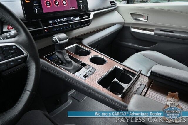 2023 Toyota Sienna XLE / AWD / Power & Heated Leather Seats / Sunroof / Adaptive Cruise / Lane Depart & Blind Spot Alert / Rear Captain Chairs / 3rd Row / Seats 7 / Apple CarPlay & Android Auto / Back Up Camera / 36 MPG / 1-Owner Anchorage AK