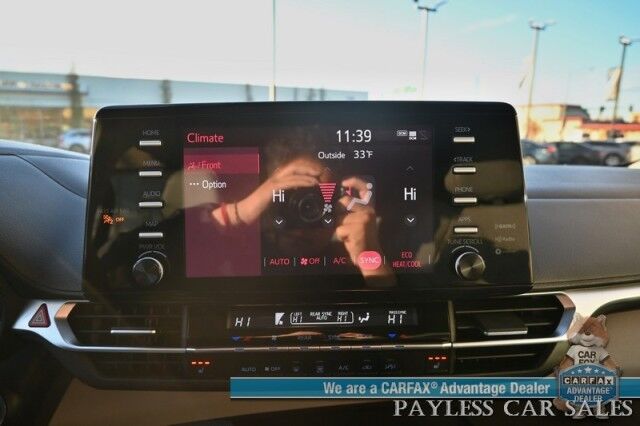 2023 Toyota Sienna XLE / AWD / Power & Heated Leather Seats / Sunroof / Adaptive Cruise / Lane Depart & Blind Spot Alert / Rear Captain Chairs / 3rd Row / Seats 7 / Apple CarPlay & Android Auto / Back Up Camera / 36 MPG / 1-Owner Anchorage AK