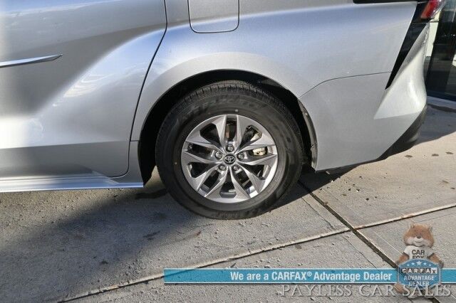 2023 Toyota Sienna XLE / AWD / Power & Heated Leather Seats / Sunroof / Adaptive Cruise / Lane Depart & Blind Spot Alert / Rear Captain Chairs / 3rd Row / Seats 7 / Apple CarPlay & Android Auto / Back Up Camera / 36 MPG / 1-Owner Anchorage AK