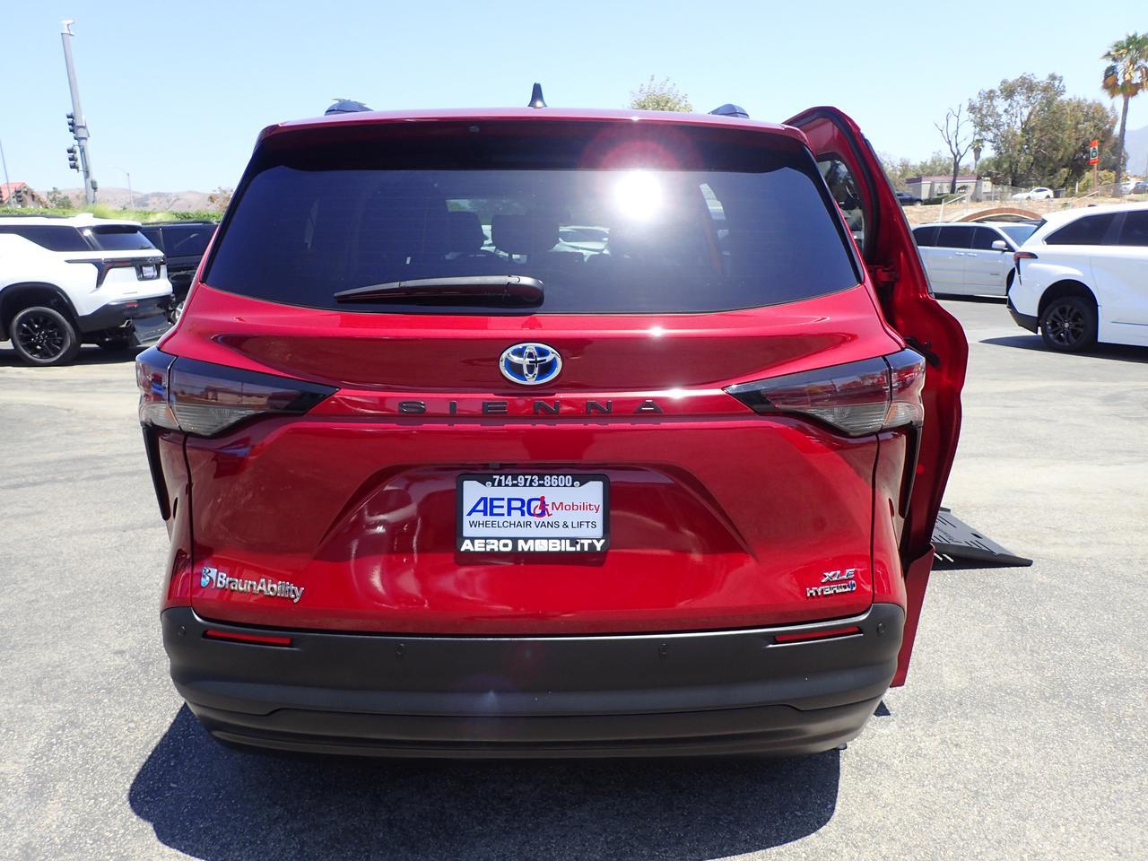 2023 Toyota Sienna XLE+ Anaheim CA
