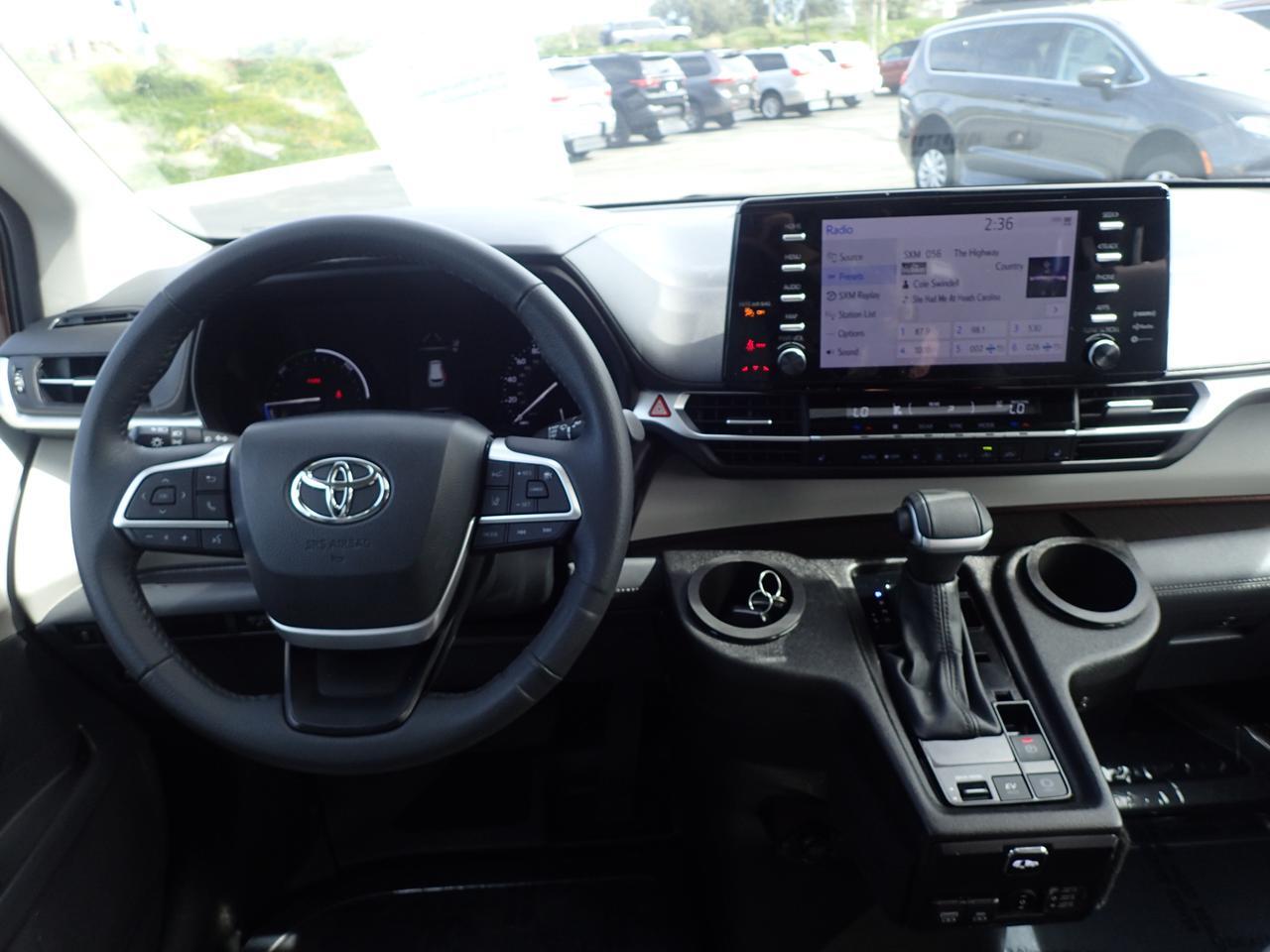 2023 Toyota Sienna XLE Anaheim CA