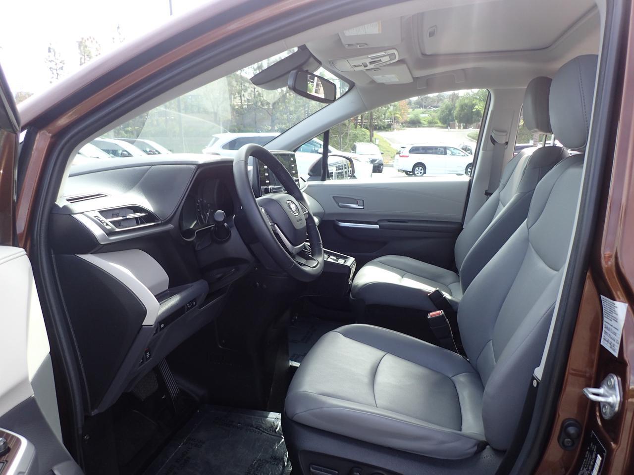 2023 Toyota Sienna XLE Anaheim CA