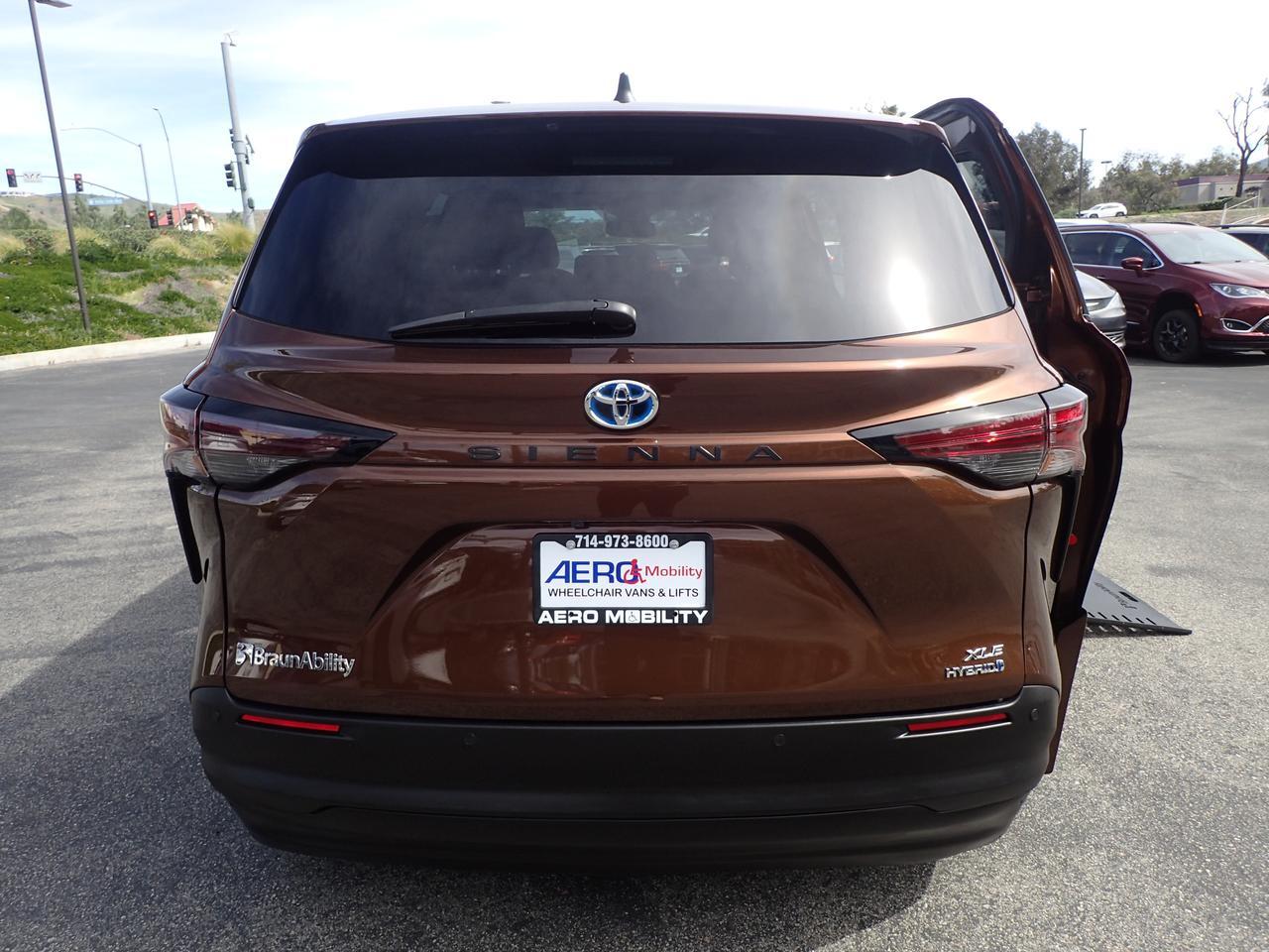 2023 Toyota Sienna XLE Anaheim CA