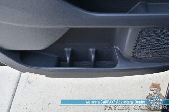 2023 Toyota Sienna XLE Hybrid / AWD / Power & Heated Leather Seats / Sunroof / Adaptive Cruise / Lane Depart & Blind Spot Alert / Apple CarPlay & Android Auto / Back Up Camera / Rear Captain Chairs / 3rd Row / 36 MPG / 1-Owner Anchorage AK