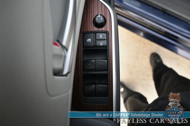 2023 Toyota Sienna XLE Hybrid / AWD / Power & Heated Leather Seats / Sunroof / Adaptive Cruise / Lane Depart & Blind Spot Alert / Apple CarPlay & Android Auto / Back Up Camera / Rear Captain Chairs / 3rd Row / 36 MPG / 1-Owner Wasilla AK